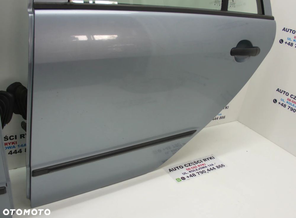 Skoda Fabia I Kombi Drzwi Lewe Prawe TYŁ 9151 - 3
