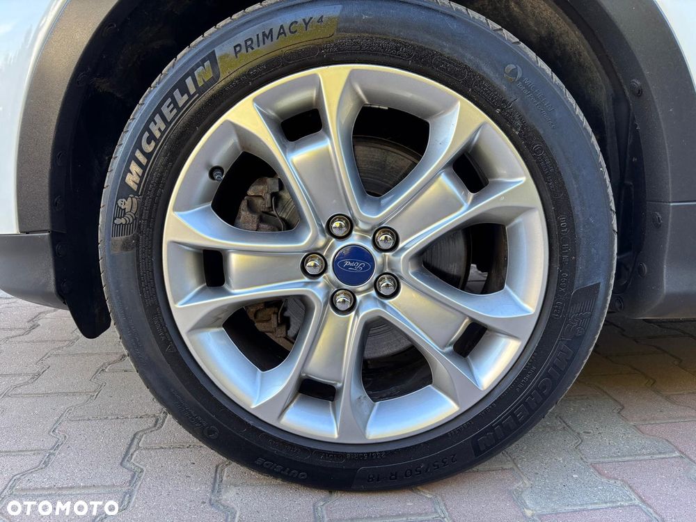 Ford Kuga 2.0 TDCi 4x4 Titanium - 36
