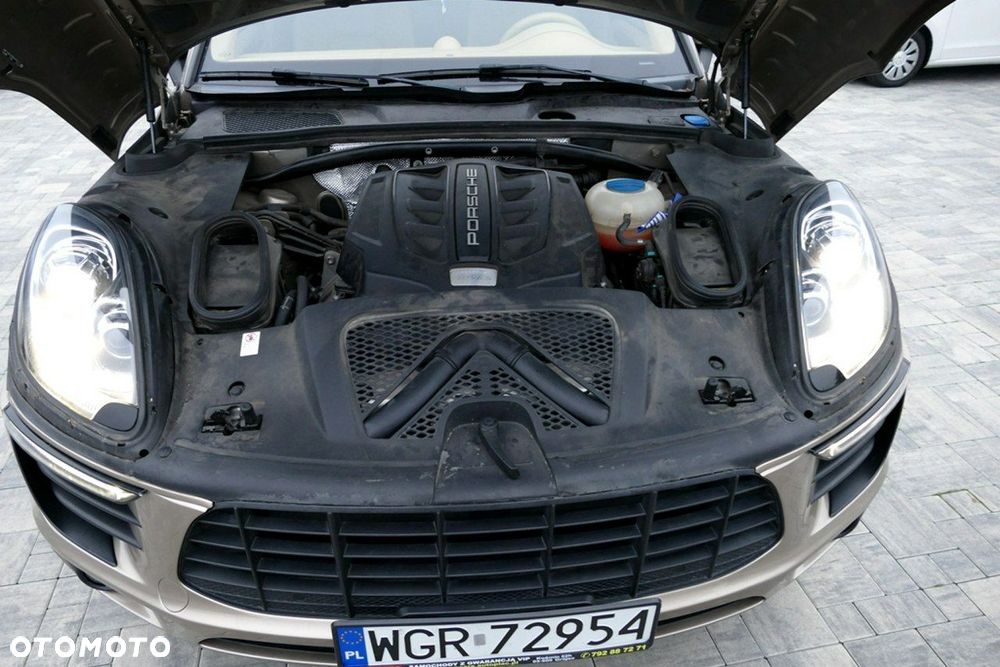 Porsche Macan S - 38