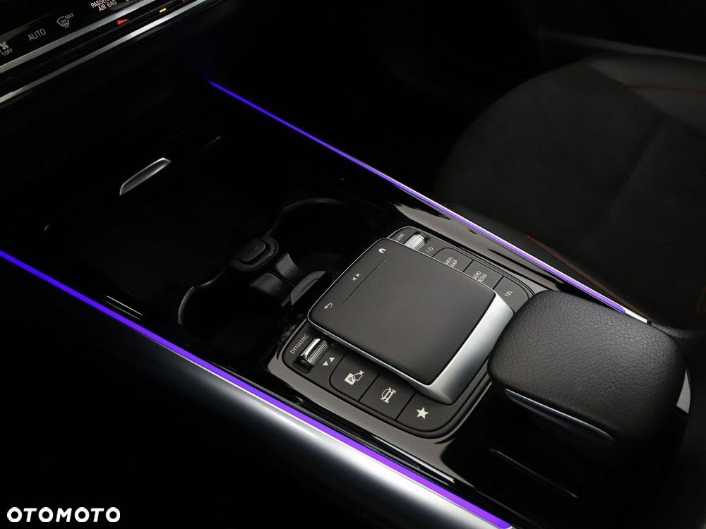 Mercedes-Benz Klasa B 180 d AMG Line 8G-DCT - 30