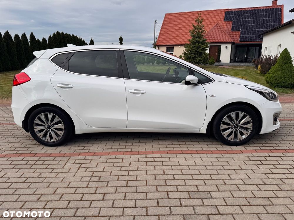 Kia Ceed - 7
