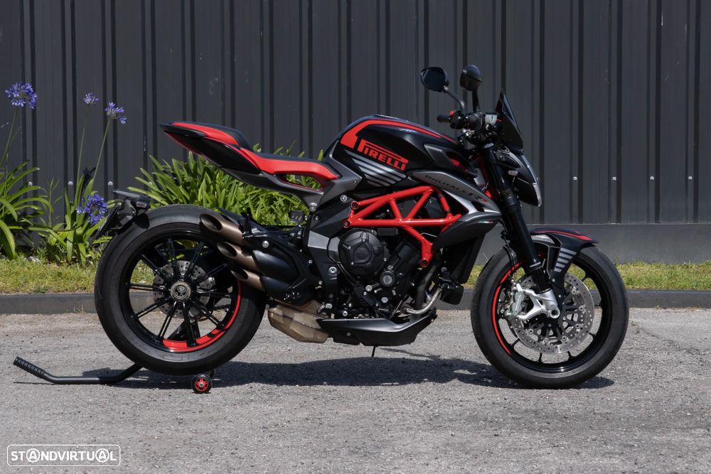 MV Agusta Brutale RR Pirelli Edition 36/50 - 32