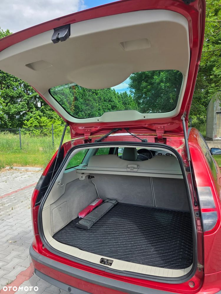 Ford Focus 2.0 TDCi Ghia - 6