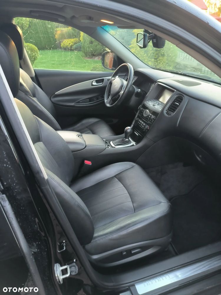 Infiniti QX50 3.0d - 22