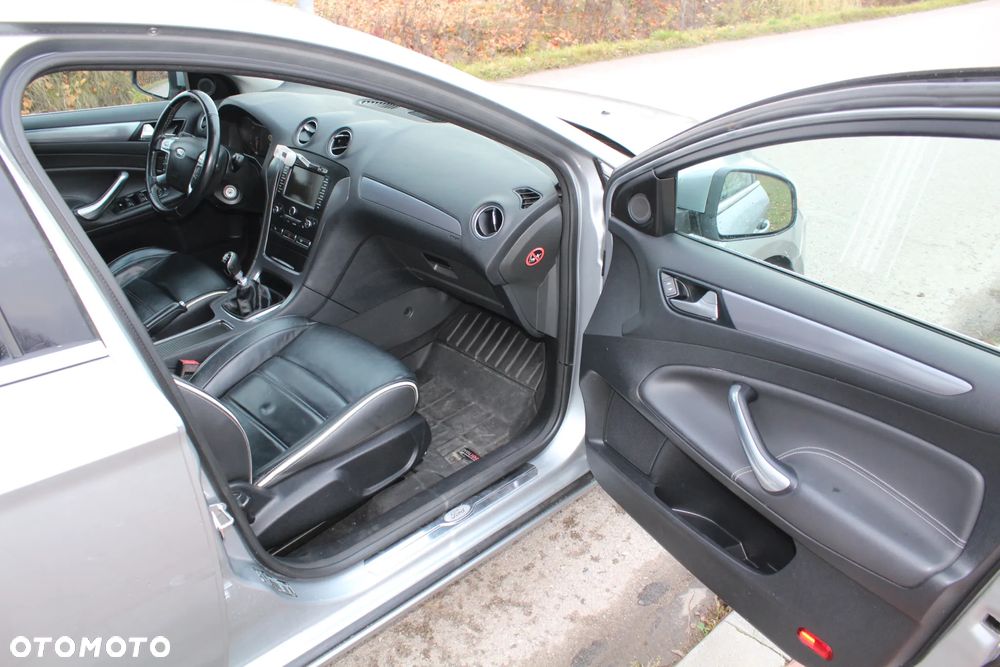 Ford Mondeo 2.0 TDCi Titanium X - 10