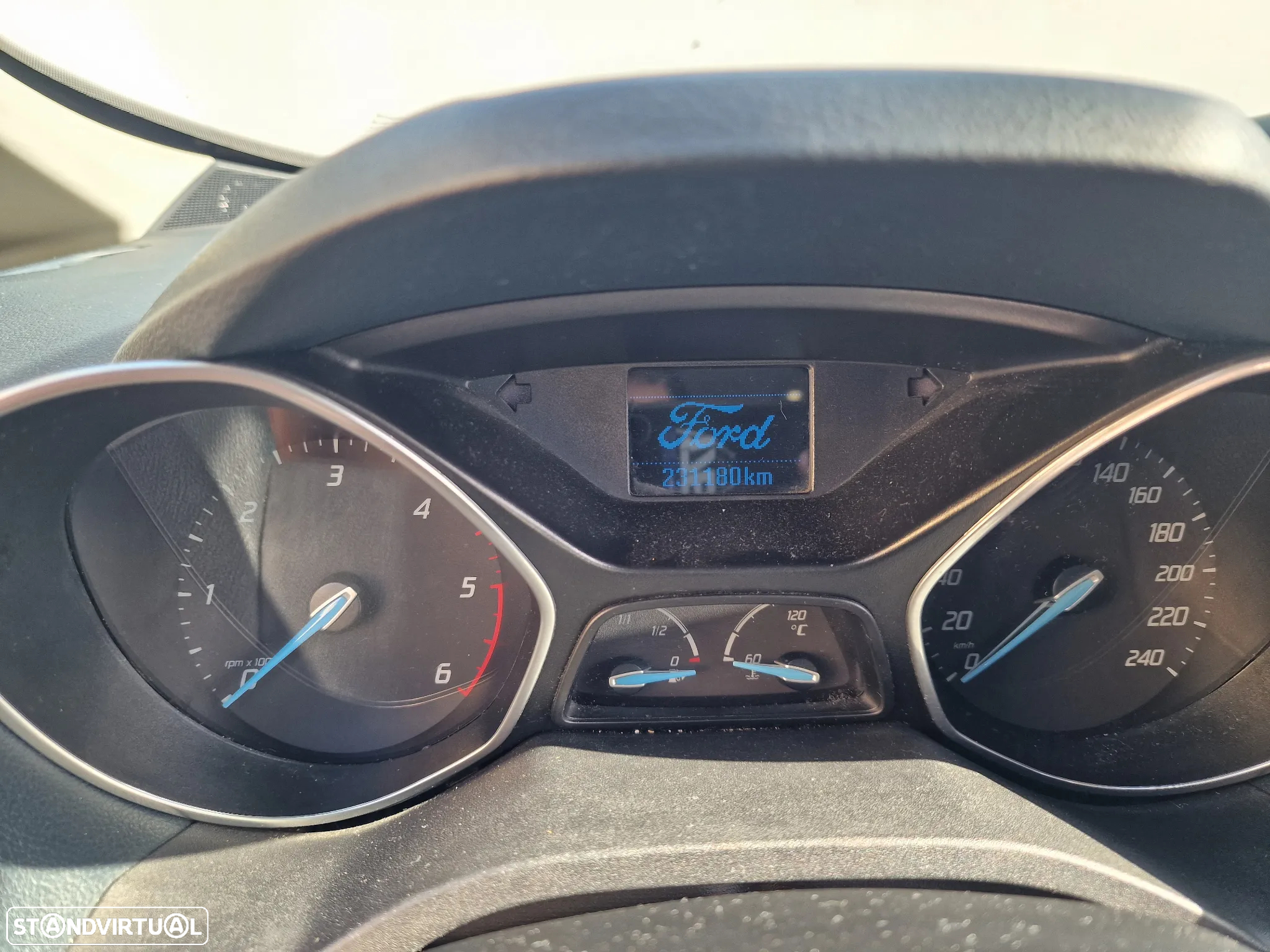 Ford C-Max 1.6 TDCi S&S Titanium - 18