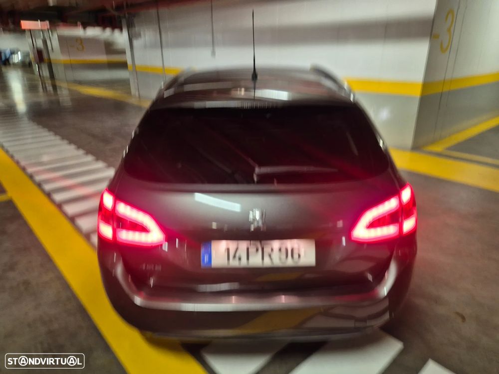 Peugeot 308 SW 1.6 e-HDi Allure - 14