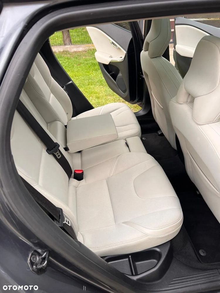 Volvo V40 D3 Geartronic - 17