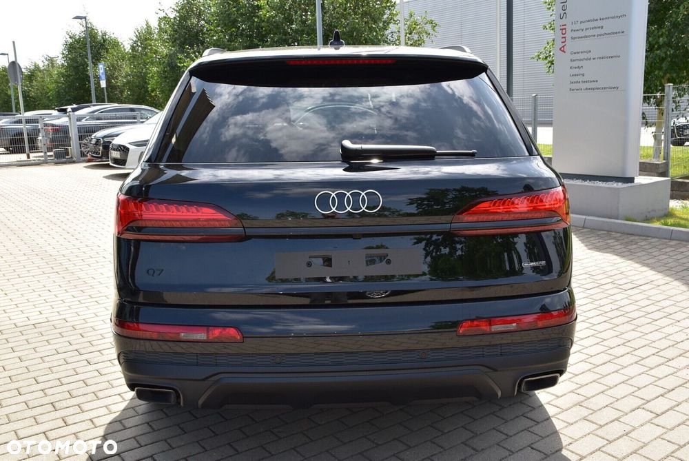 Audi Q7 - 7