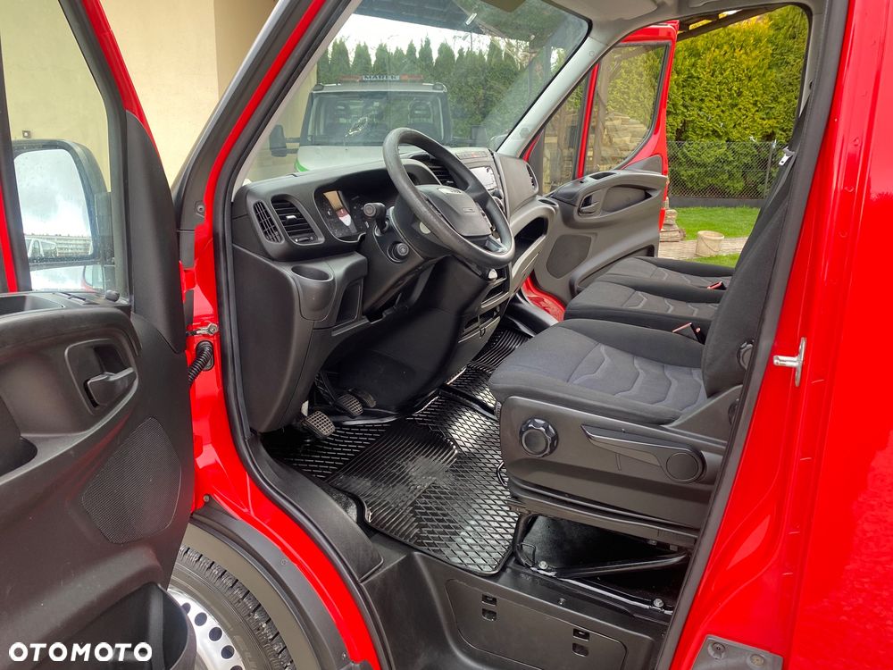 Iveco DAILY 35-180 MAX 3.0 zakupiony w salonie w Rzeszowie, serwisowany, bezwypadkowy - 16