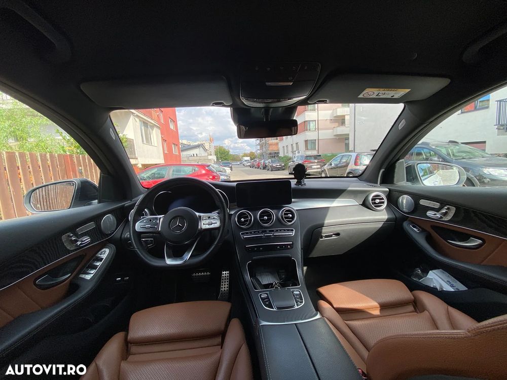 Mercedes-Benz GLC 300 e 4Matic 9G-TRONIC AMG Line - 17