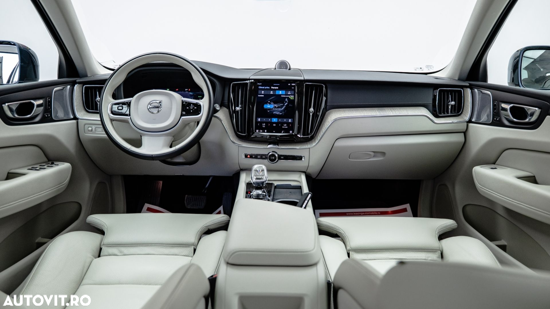 Volvo XC 60 T8 AWD Recharge Geartronic Inscription - 18