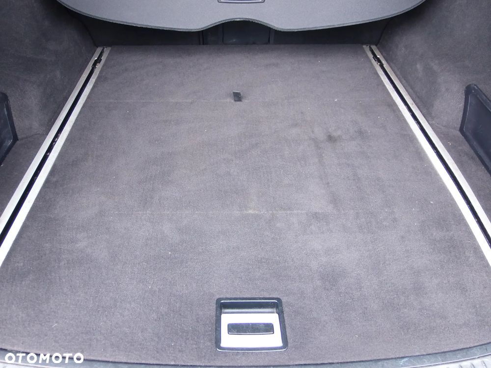Toyota Avensis - 11
