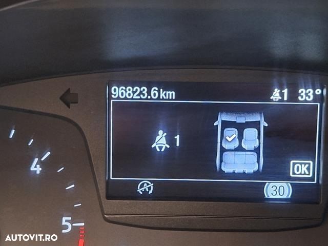Ford Focus - 9