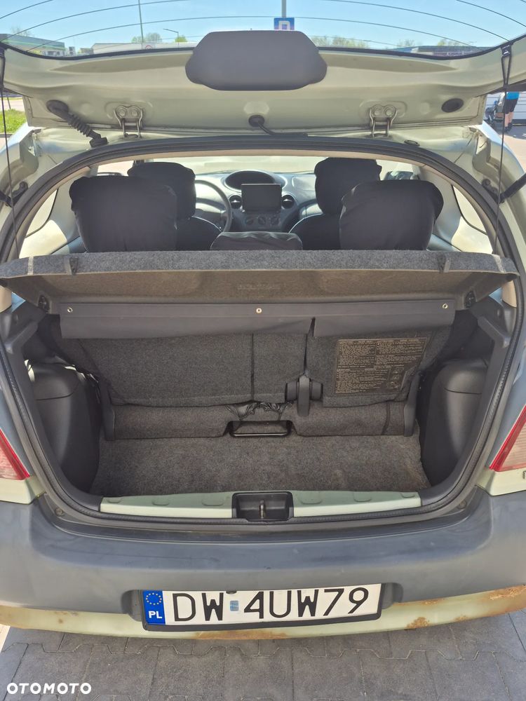 Toyota Yaris 1.0 Luna - 25