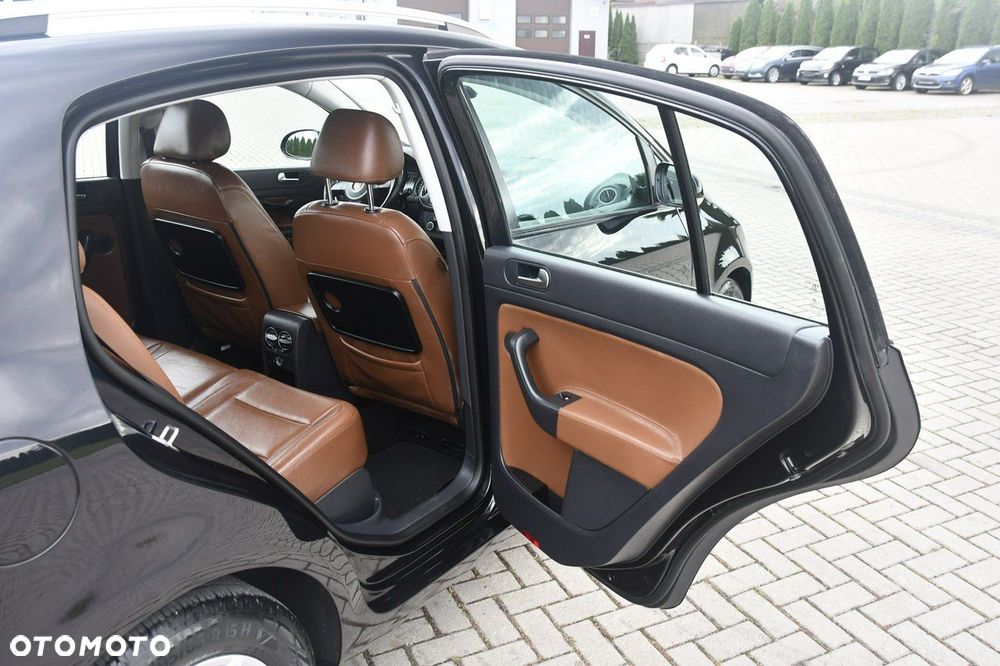 Volkswagen Golf Plus - 22