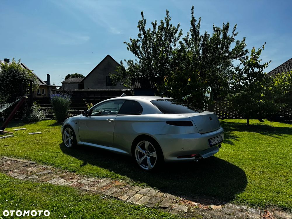 Alfa Romeo GT 1.9 JTD M-Jet DPF Distinctive Collezione - 3