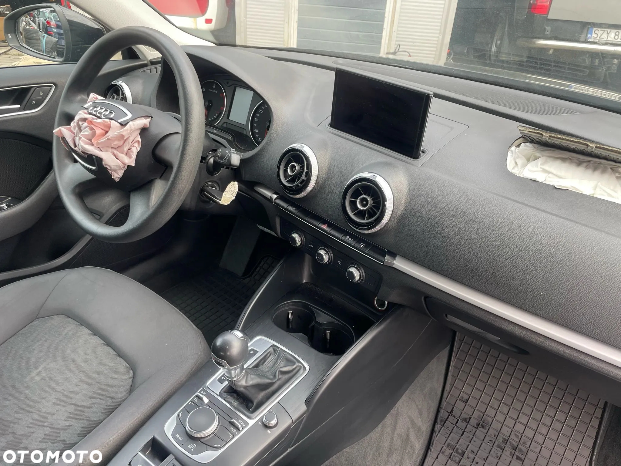 Audi A3 1.6 TDI Sport S tronic - 13
