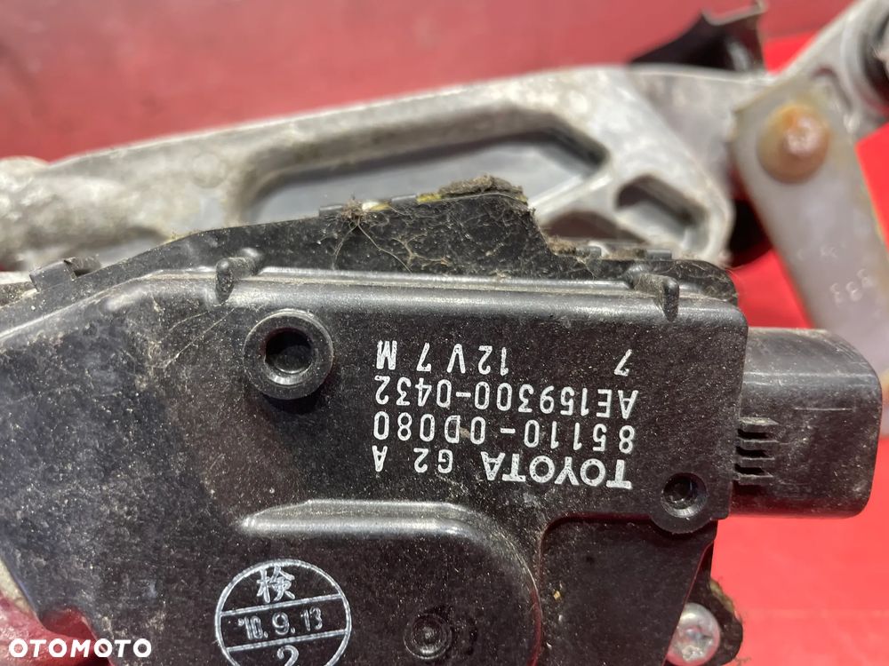 MECHANIZM SILNICZEK WYCIERACZEK TOYOTA YARIS II 851100D080 - 4