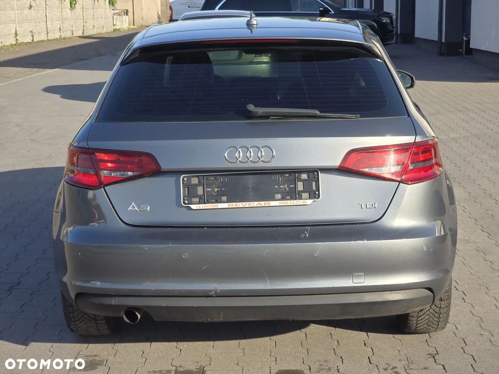 Audi A3 Sportback 1.6 TDI Attraction - 9
