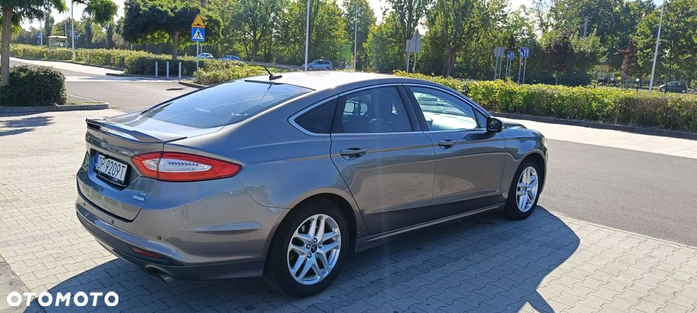 Ford Fusion - 7