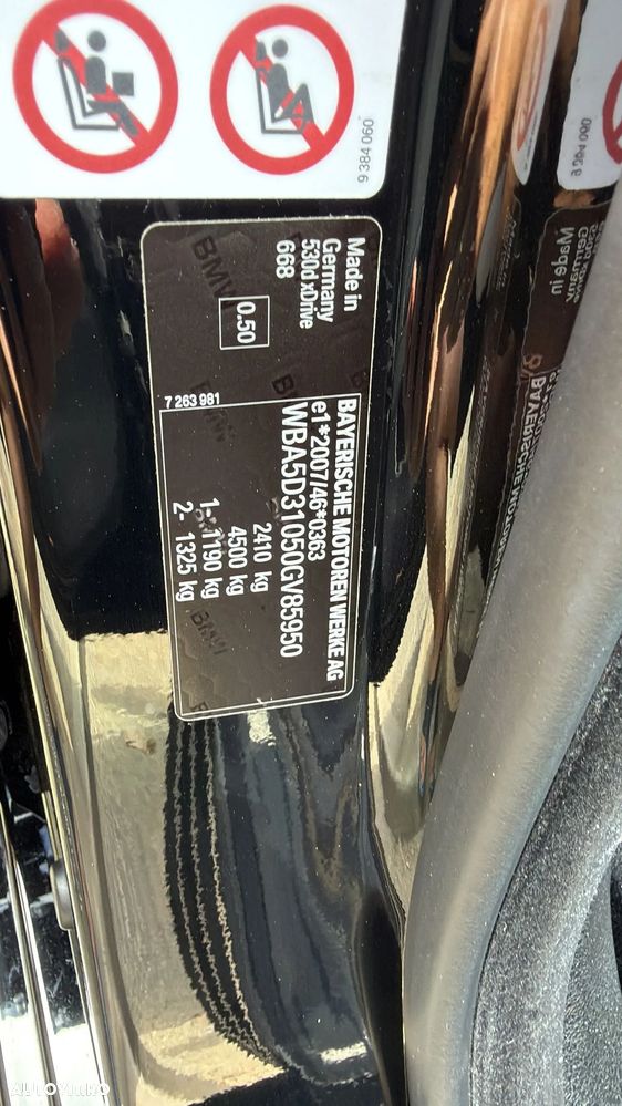 BMW Seria 5 530d xDrive AT - 34