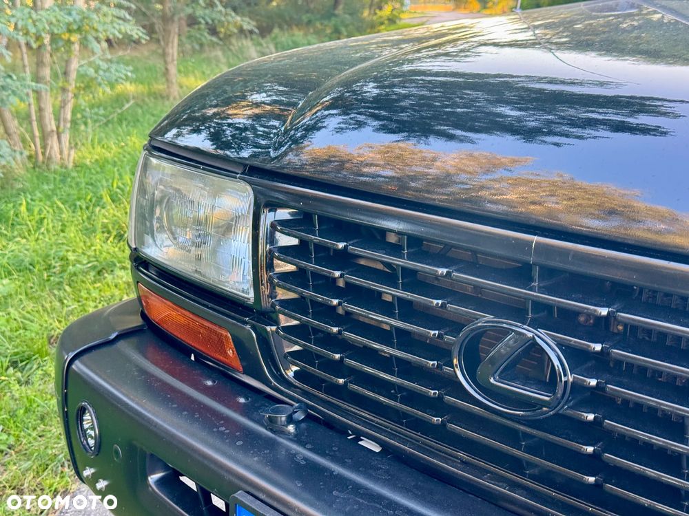 Lexus LX - 4