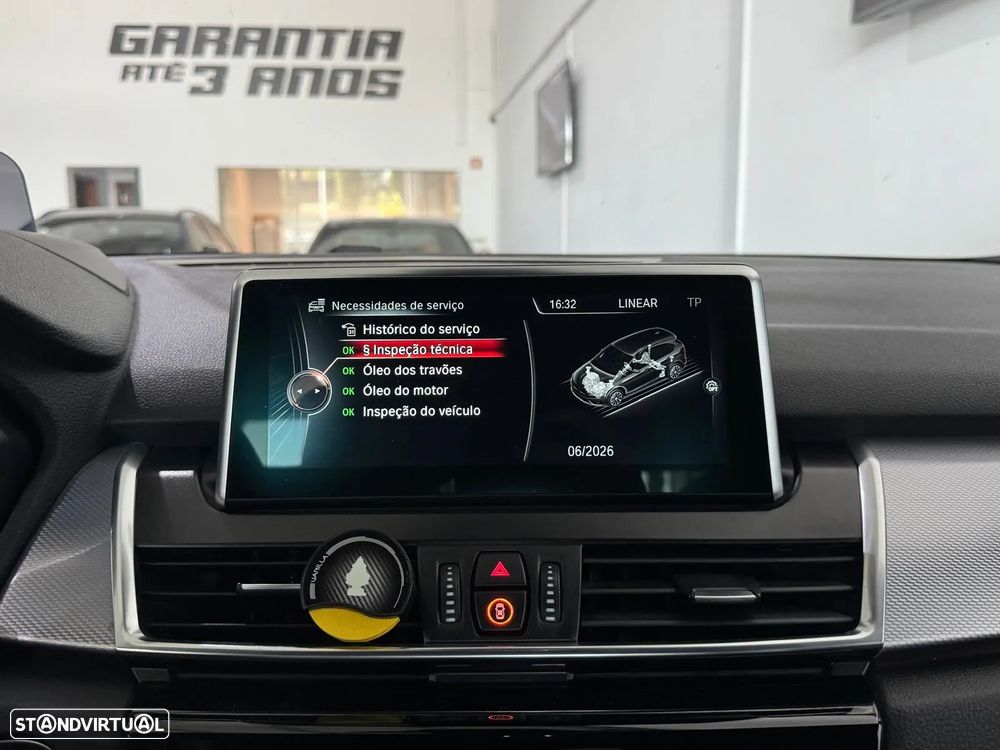 BMW 218 Active Tourer d Pack M Auto - 32