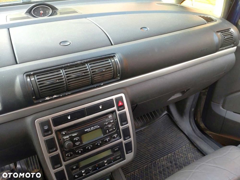 Ford Galaxy - 9