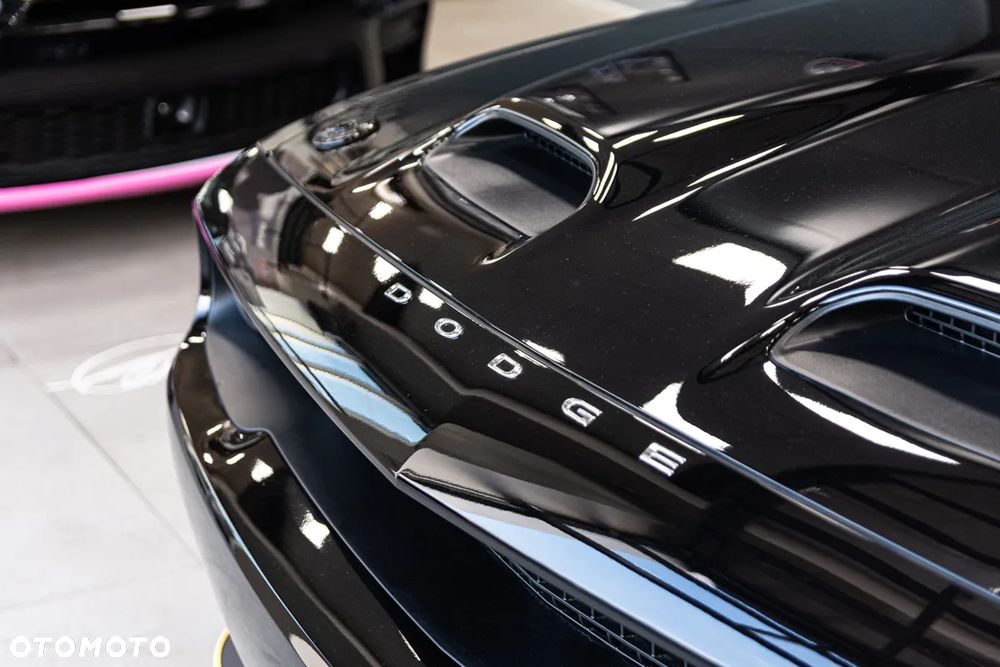 Dodge Challenger 6.2 Redeye Widebody - 4