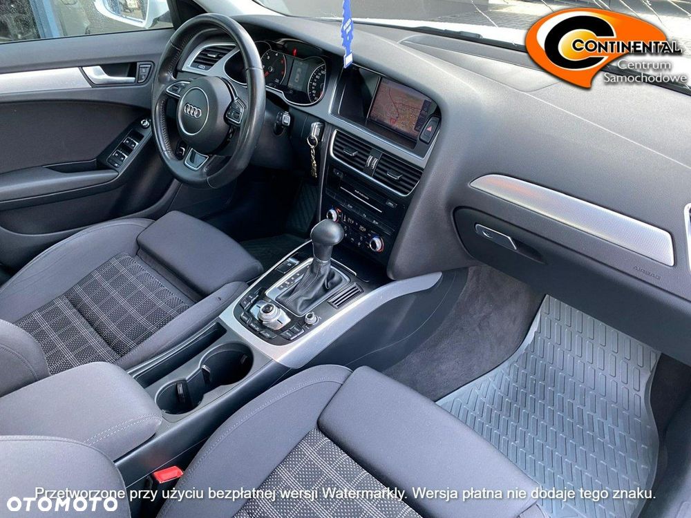 Audi A4 Limousine - 5