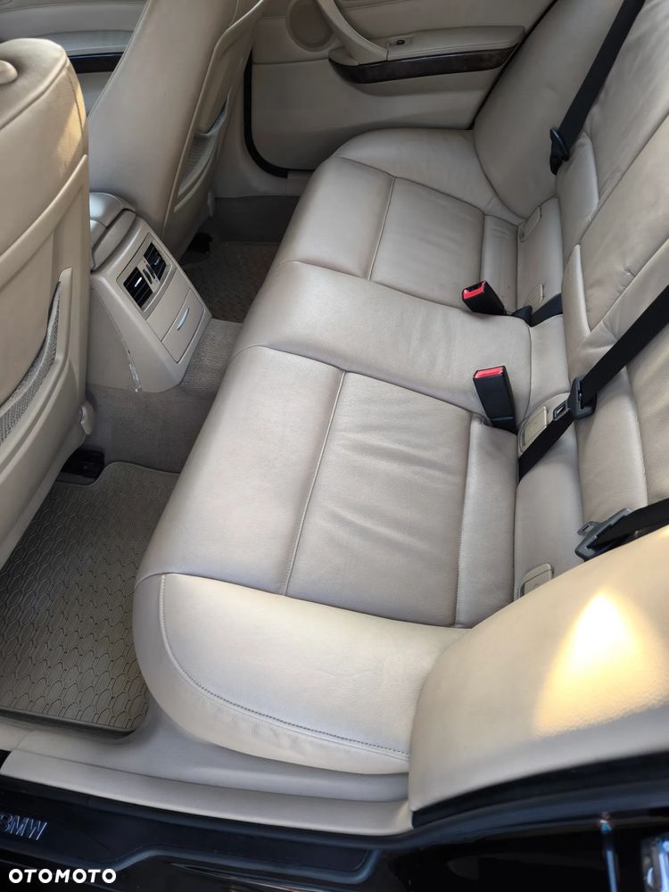 BMW Seria 3 330xi - 7