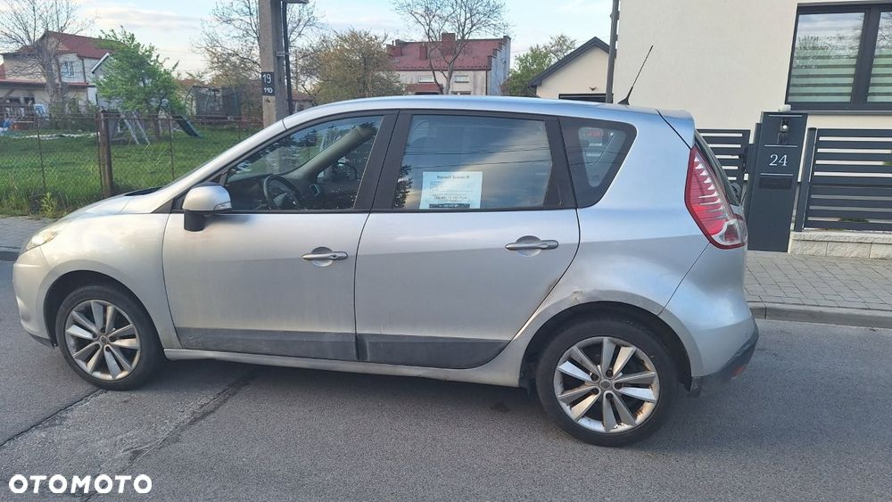Renault Scenic 1.5 dCi Emotion - 2