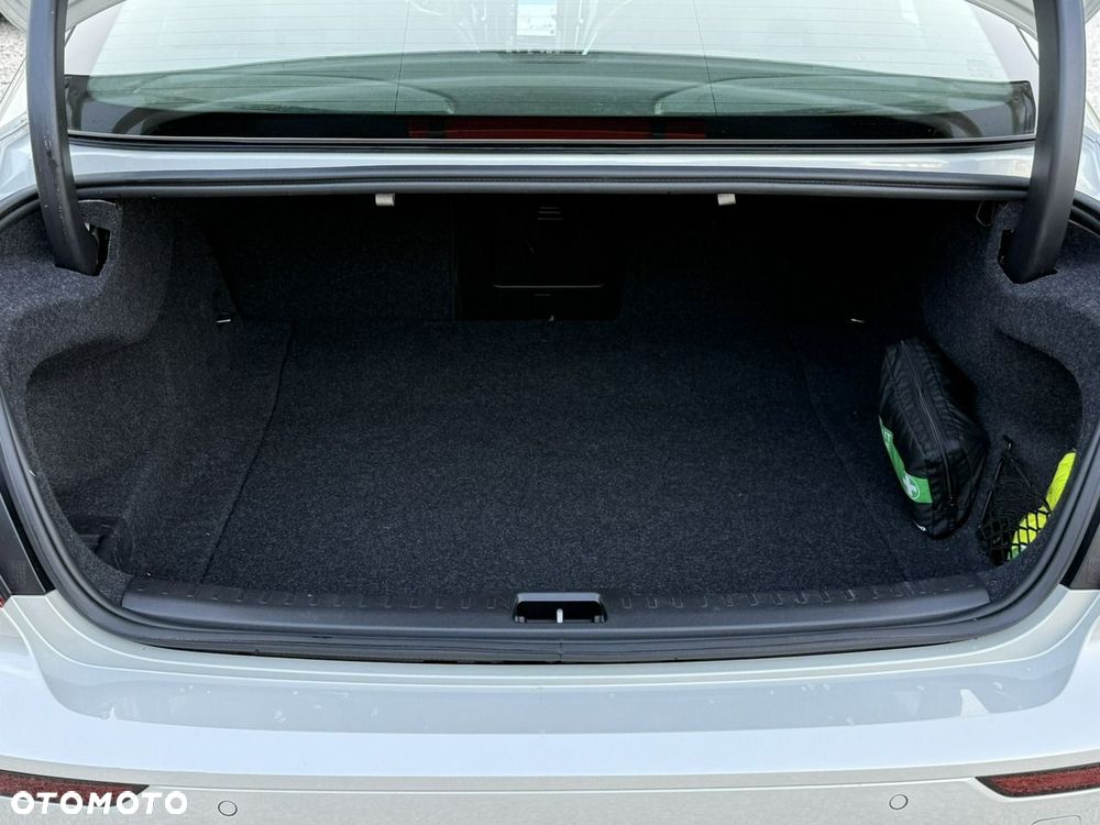 Volvo S60 B4 B R-Design - 19