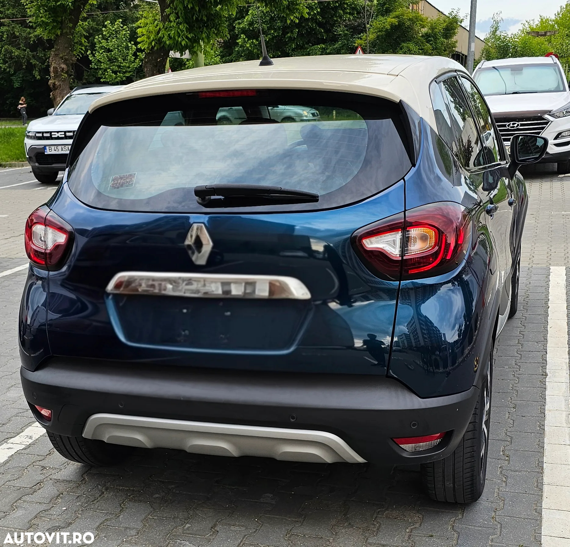 Renault Captur dCi Intens - 10