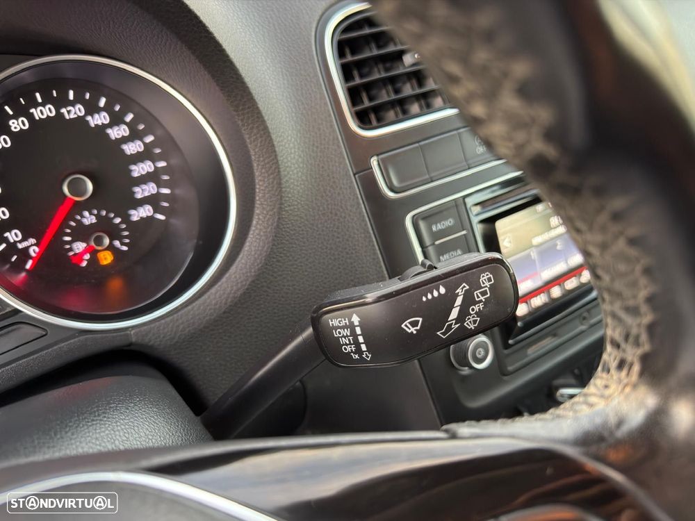 VW Polo 1.0 Trendline - 23