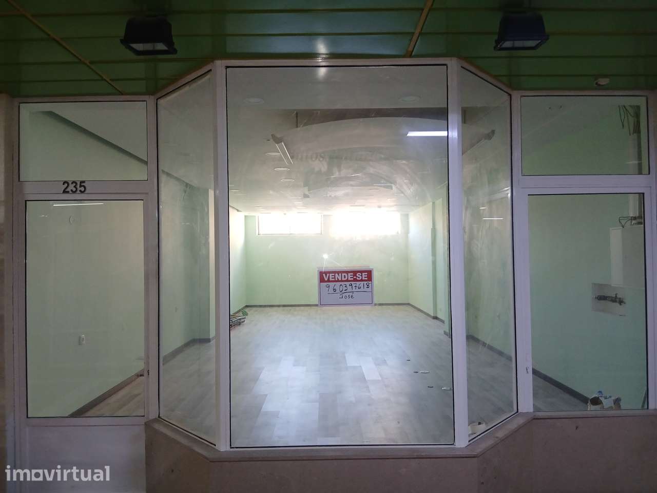 Lojja para Venda no Centro Commercial de Amora, Paivas - Grande imagem: 2/21