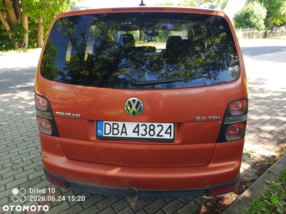 Volkswagen Touran 2.0 TDI DPF Cross DSG - 9