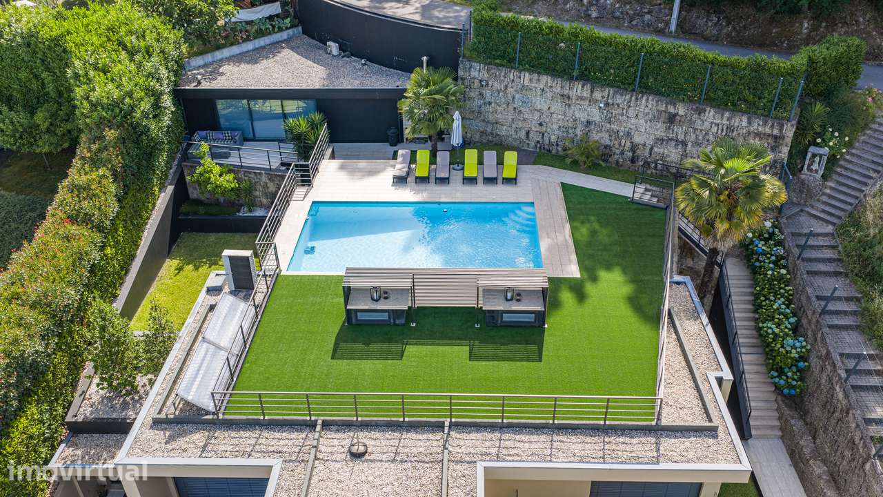 Moradia T4 com Rooftop Panorâmico e Piscina Privativa em GUIMARÃES - Grande imagem: 4/48
