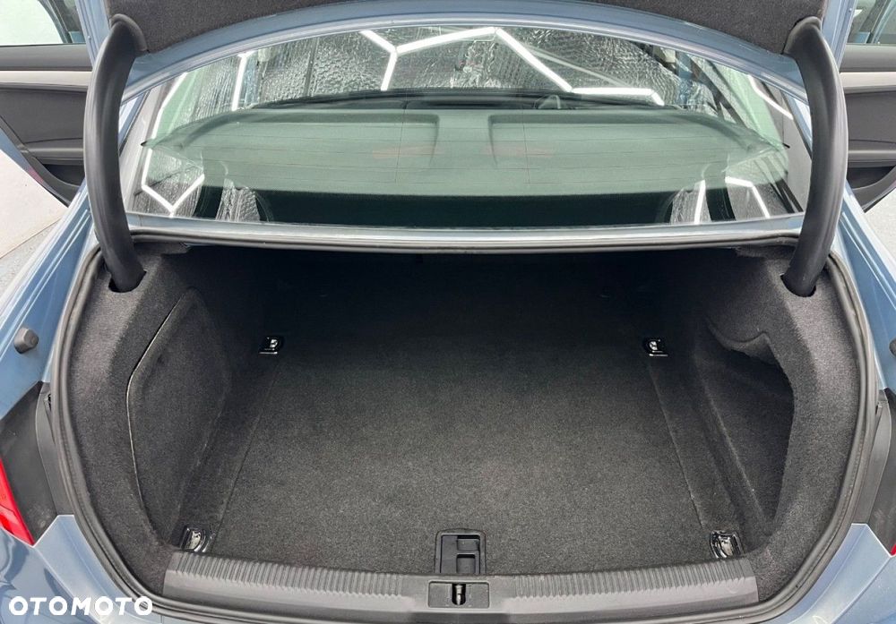Audi A4 Limousine - 40