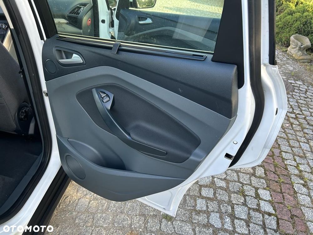 Ford C-MAX - 16