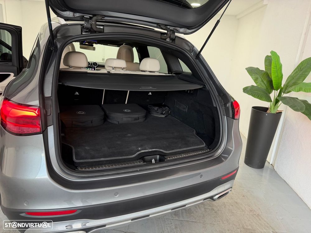 Mercedes-Benz GLC 300 e 4Matic - 22