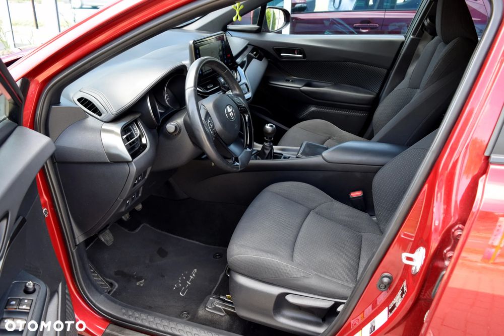Toyota C-HR - 6