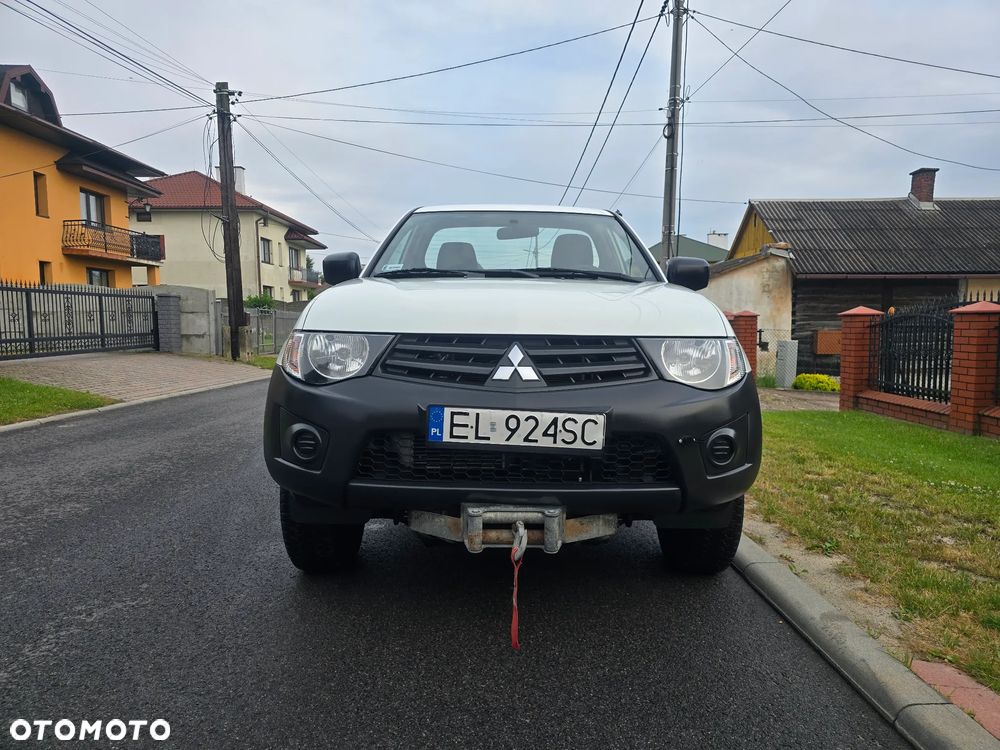 Mitsubishi L200 2.5 DID SC Inform 3os - 18