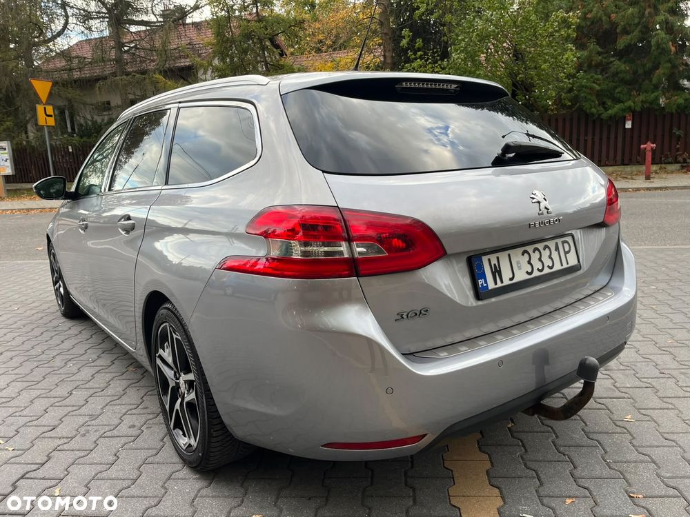Peugeot 308 2015 photo 2