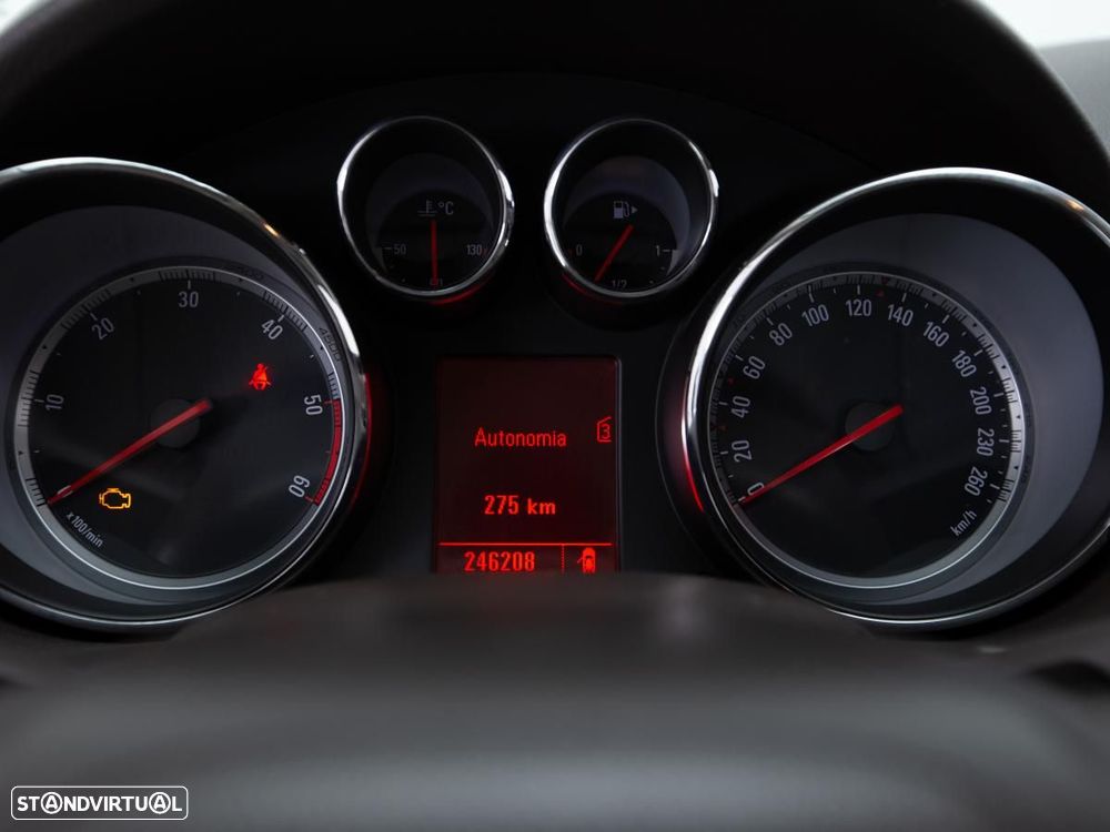 Opel Insignia - 19