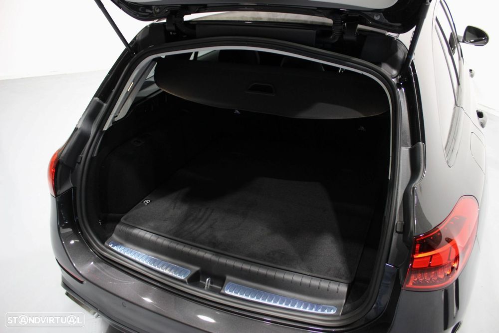 Mercedes-Benz C 300 de AMG Line - 13