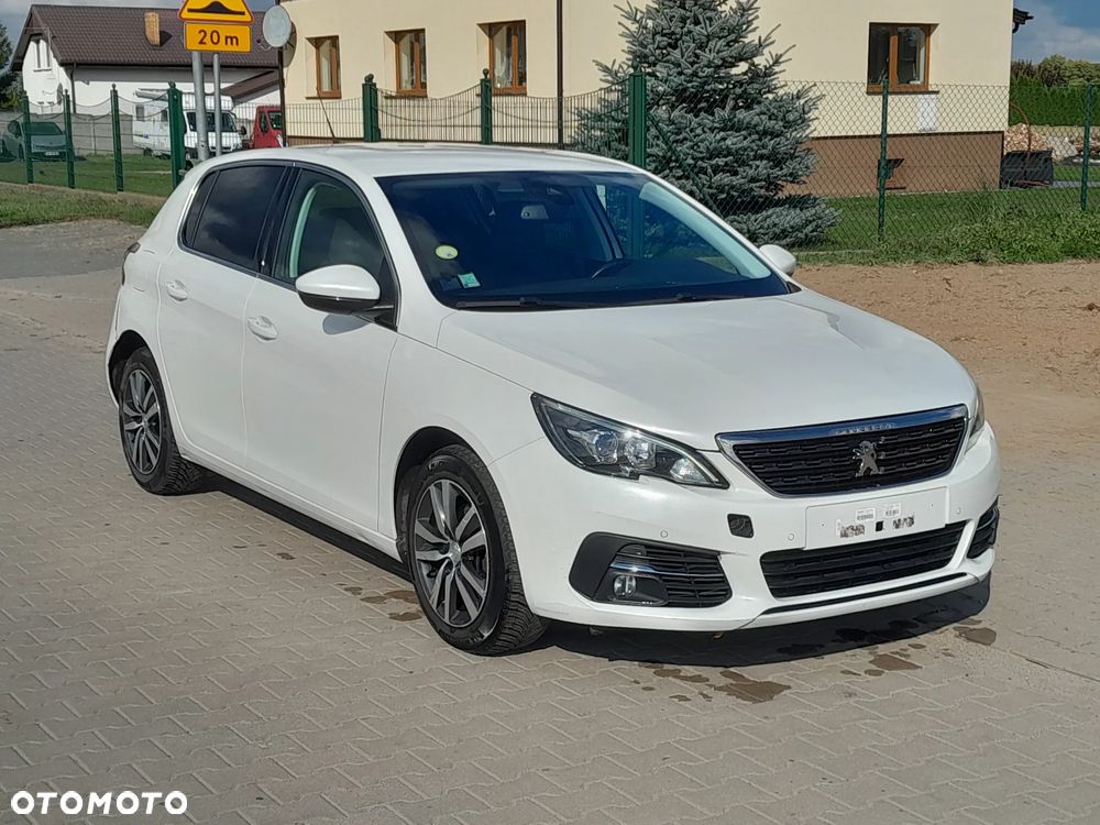 Peugeot 308 - 1