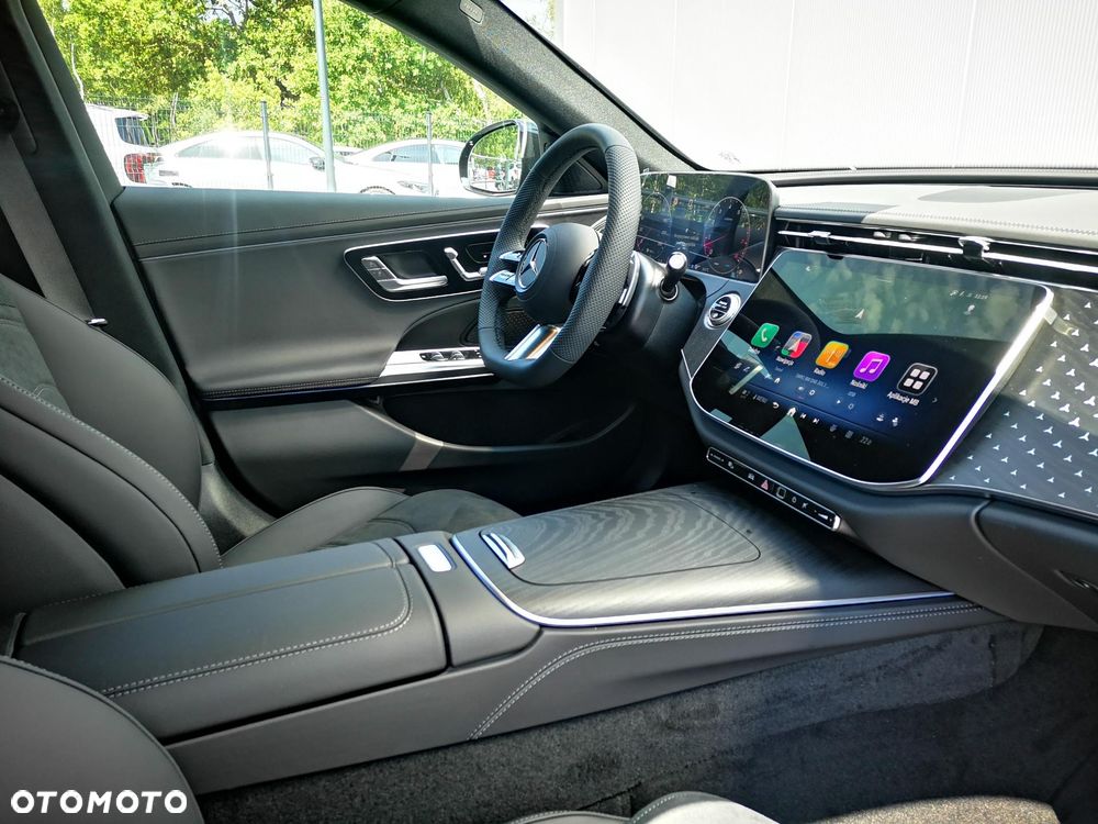 Mercedes-Benz Klasa E 200 mHEV 4-Matic AMG 9G-Tronic - 15