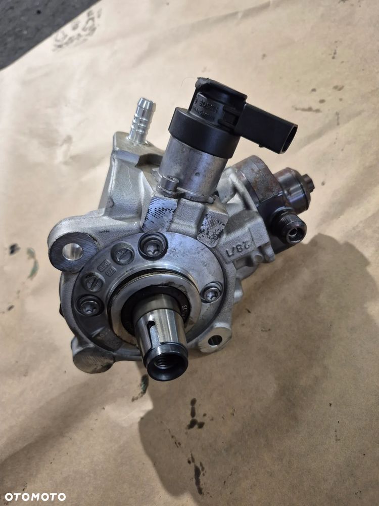 BMW pompa wtryskowa Bosch 0445010517 silnik N47D20C 7810696 - 3